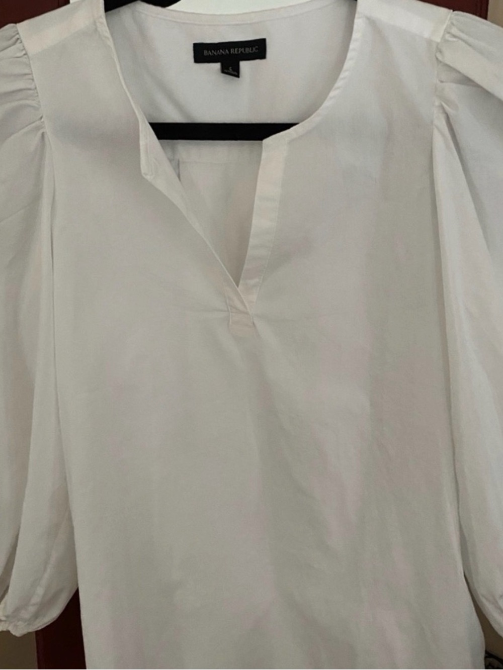 Banana Republic peasant style white blouse Size S